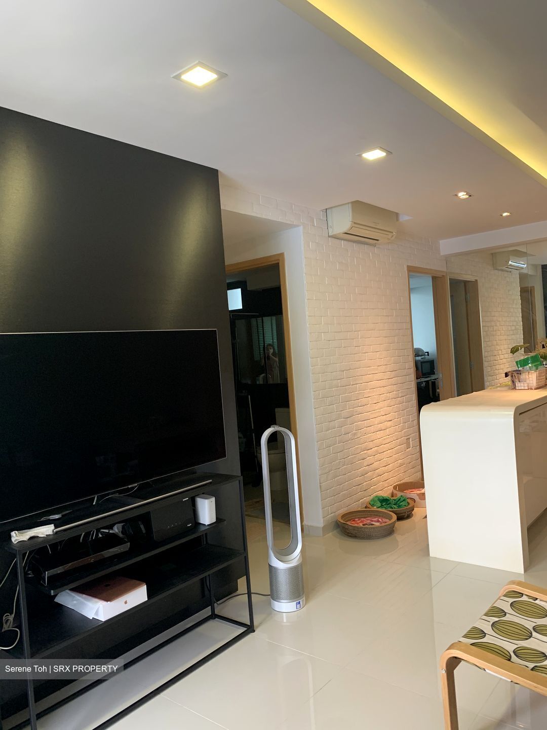 Esparina Residences (D19), Condominium #305110831